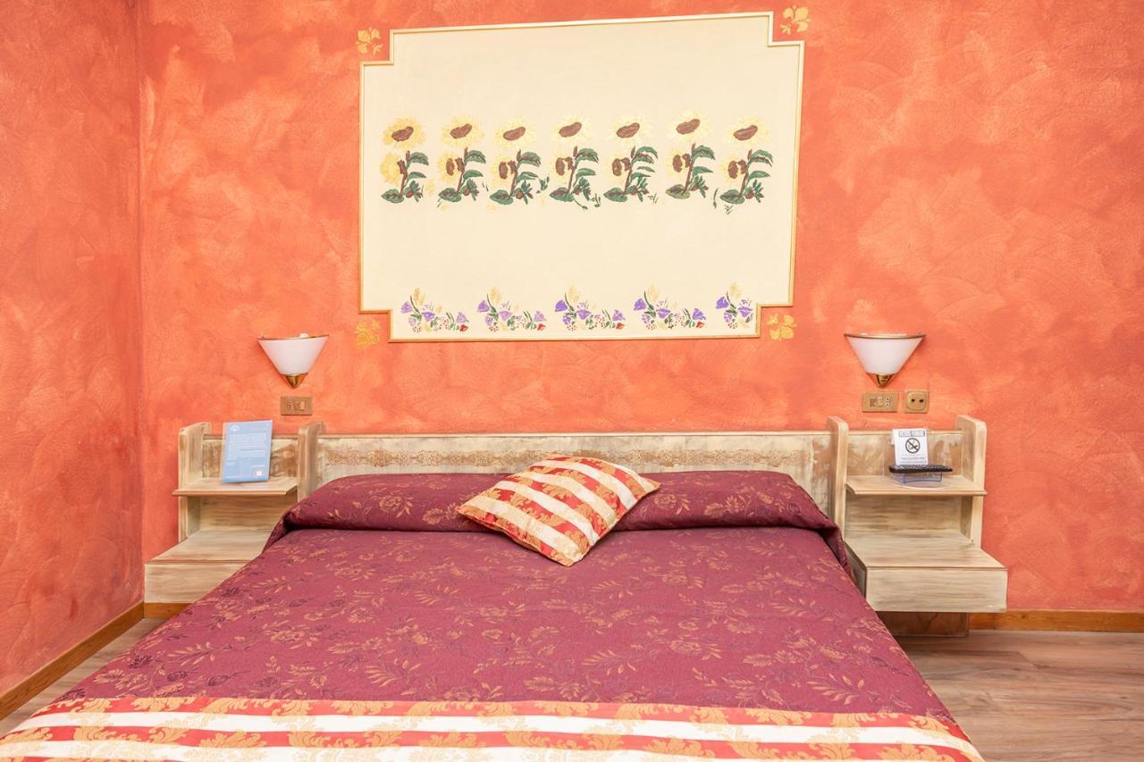Hotel Chaberton Cesana Torinese Exterior photo
