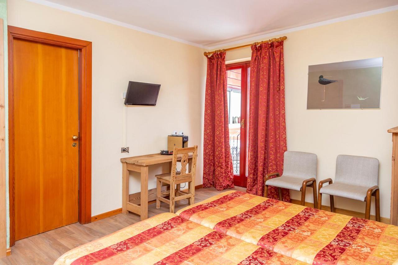 Hotel Chaberton Cesana Torinese Exterior photo