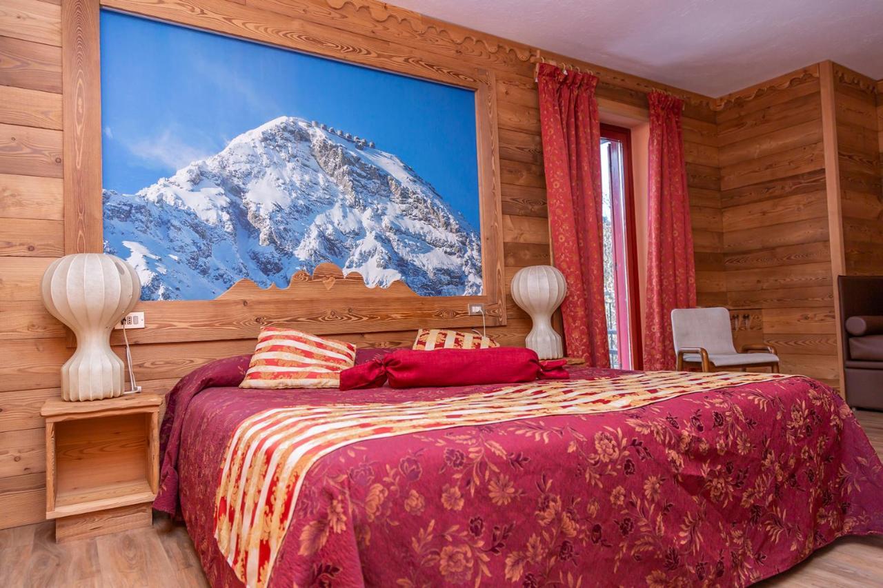 Hotel Chaberton Cesana Torinese Exterior photo